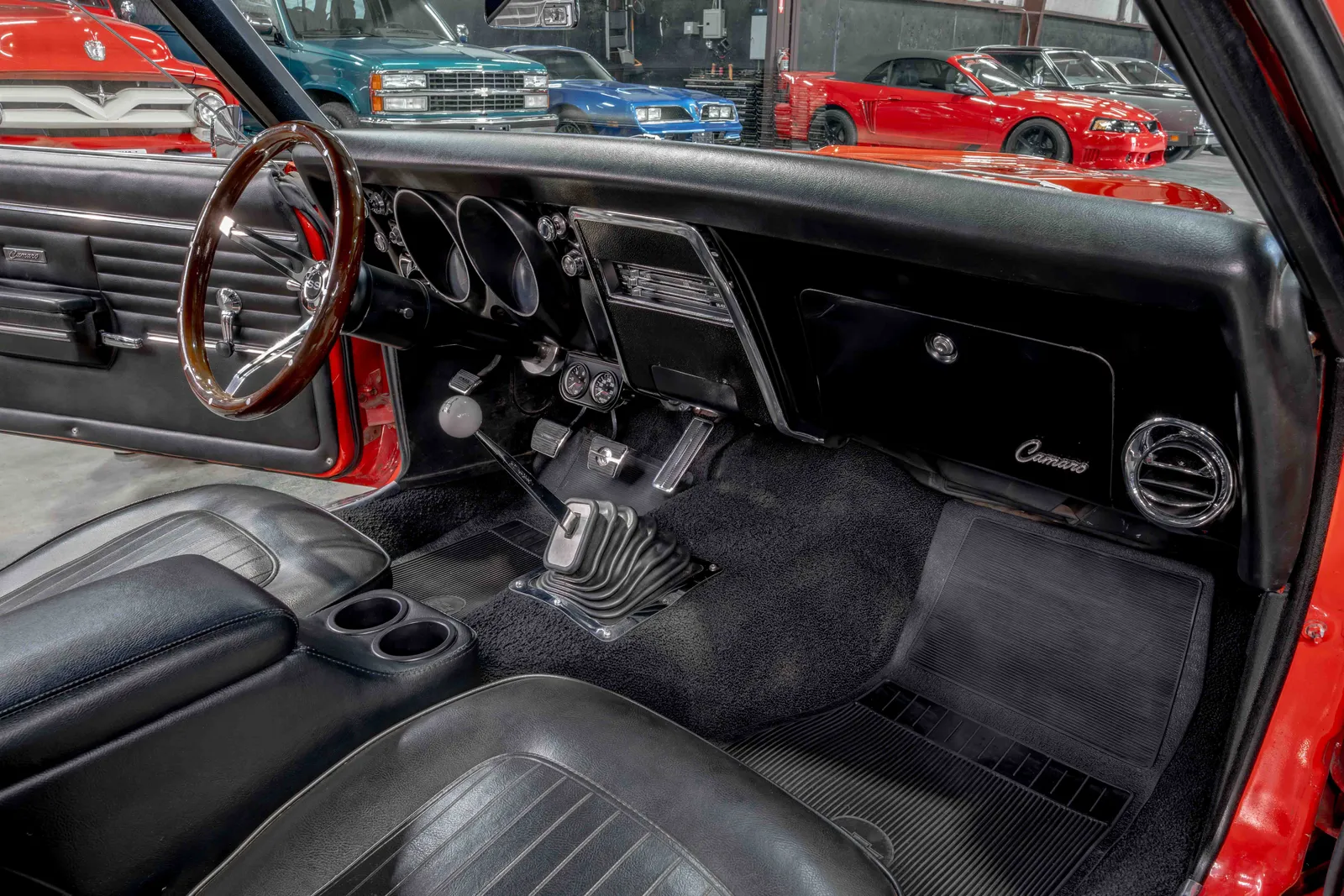 1968-Chevrolet-Camaro-Red-124378N418061-49.jpg